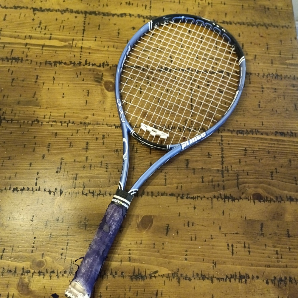 Prince O3 Hybrid Lite Oversize Tennis Racquet  Grip 3 - 4 3/8 Blue Strung